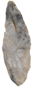 شفرة مسننة من حجر الصوان من العصر الحجري الحديث